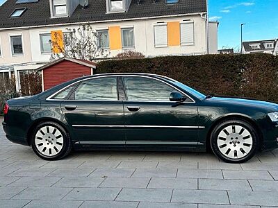 Audi A8 3.2 FSI tiptronic quattro -
