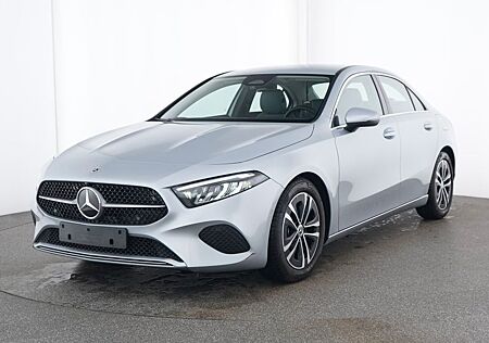 Mercedes-Benz A 200 Limousine PROGR+VERKEHRSZ+KAMERA+SPORTSITZ
