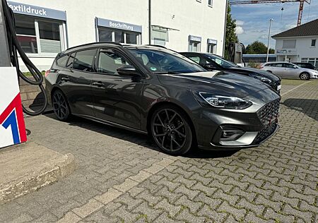 Ford Focus 2,0 EcoBlue ST Turnier ST