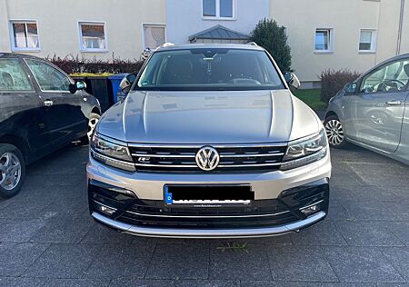 VW Tiguan Volkswagen 2.0 TDI SCR 140kW DSG 4MOTION Highlin...