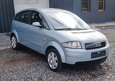Audi A2 1.4 - Neu Tüv