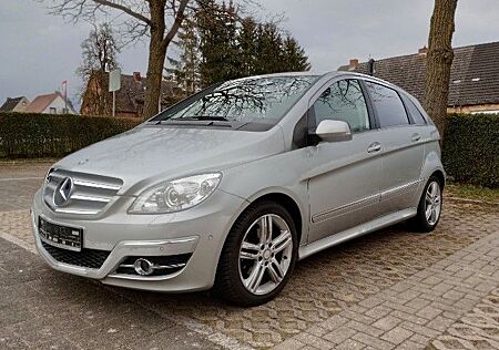 Mercedes-Benz B 180 CDI BlueEFFICIENCY Edition 1 Edition 1