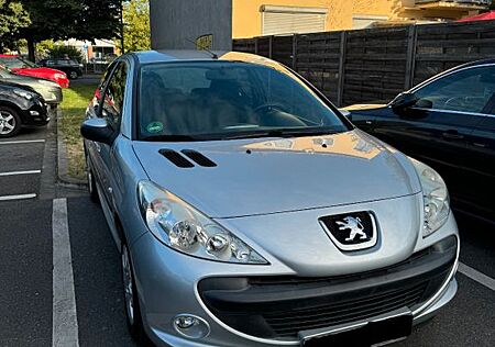 Peugeot 206 plus 1.4 75 -