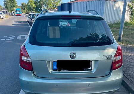 Skoda Fabia 1.2l TSI DSG 77kW Style Edition Combi ...