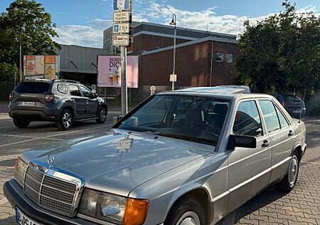 Mercedes-Benz 190 Mercedes Benz 190E F2.0l H Kennzeichen Automatik