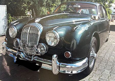Jaguar Daimler V8
