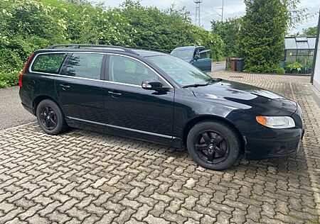 Volvo V70 D4