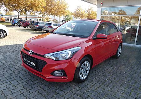 Hyundai i20 blue Trend Navi, Kamera