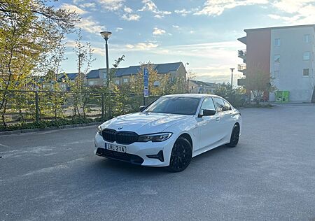 BMW 330e Sport Line Automatik Sport Line