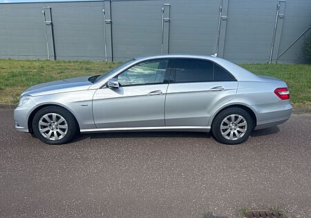Mercedes-Benz E 200 CDI BlueEFFICIENCY ELEGANCE