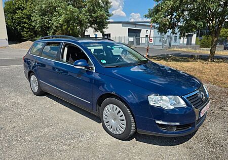 VW Passat Variant Volkswagen Passat 1.6 TDI 1.Hand Tüv Eu5 Tempom Anhkpl Sihz