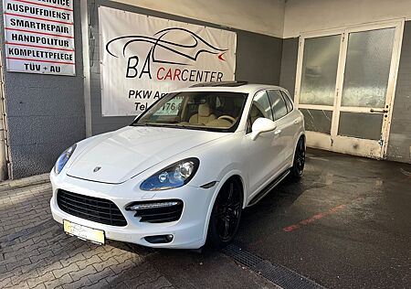 Porsche Cayenne Turbo 2.HAND Vollausstattung