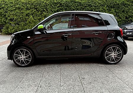 Smart ForFour EQ *Brabus-Edition*Panorama*Leder*Navi*