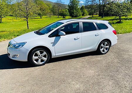 Opel Astra Sports Tourer 1.4 T 150 Jahre 103...