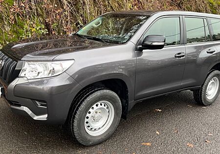 Toyota Land Cruiser 2.8 D-4D Automatik - ERST 39.000 KM