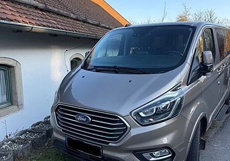 Ford Tourneo Custom