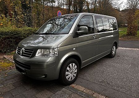 VW T5 Caravelle Volkswagen | Bettumbau | Versiegelt | 2.5 TDI