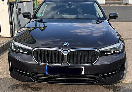 BMW 520d xDrive Touring A -