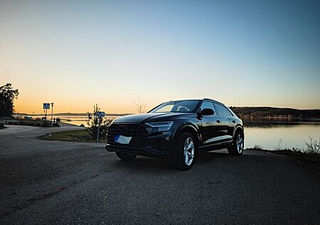 Audi Q8 55 / 3x S-Line, Competition Plus / V6 3.0TFSI