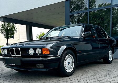 BMW 730i AUTOMATIK 1. HAND*H-KENNZEICHEN*SAMMLER