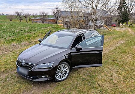 Skoda Superb 2.0 TDI 140kW *DSG*Canton Soundsys*AHK*