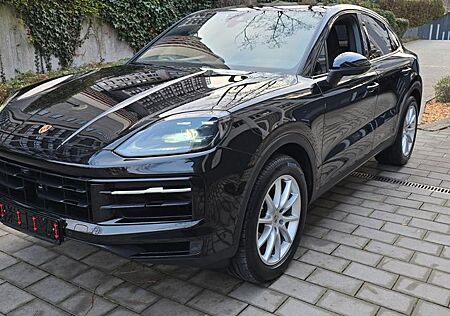 Porsche Cayenne CayenneCoupe ,Pano,AHK,HUD,SpoSi18Wege,360Kamera