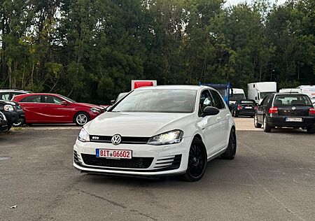 VW Golf Volkswagen VII Lim.GTD BMT/TMP/AHK/KAMERA/NAVI/HU11/26