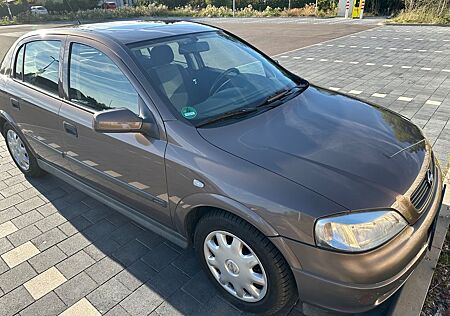 Opel Astra 1.6 16V Comfort Comfort