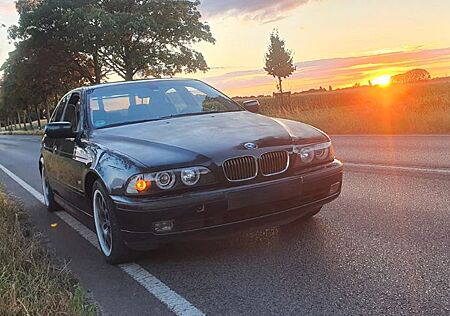 BMW 535i 245PS LPG