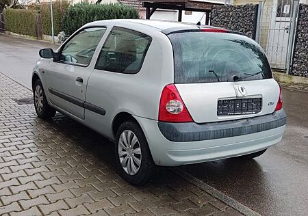 Renault Clio 1.2 16V Authentique Authentique