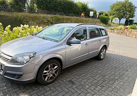 Opel Astra Caravan 1.6 Twinport 77kW -