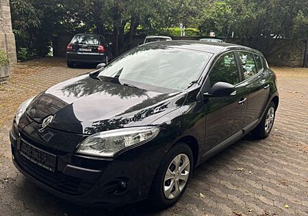 Renault Megane TÜV NEU 1.6 16V 100 TomTom Edition