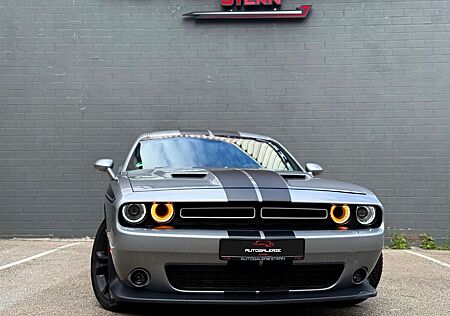 Dodge Challenger RT 5.7 V8 HEMI 381* PS/LEDER/XENON
