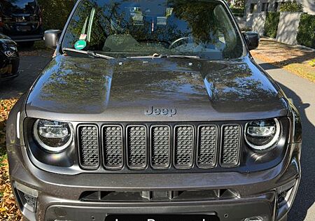 Jeep Renegade 1.3l T-GDI I4 177kW S 4xe Automatik S