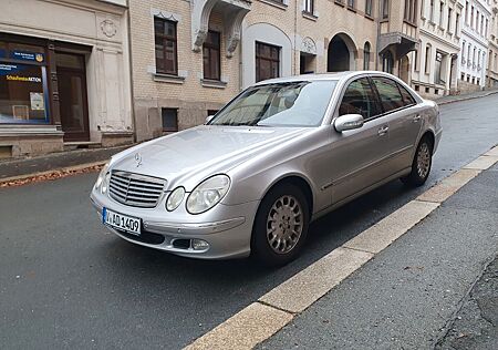 Mercedes-Benz E 240 ELEGANCE Elegance