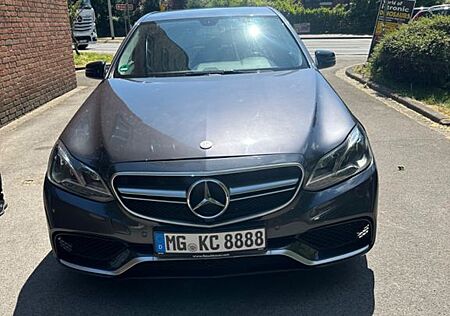 Mercedes-Benz E 200 BlueTEC -