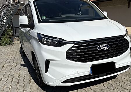 Ford Tourneo Custom 2.0 EcoBlue 125kW 320 L2 Tita...