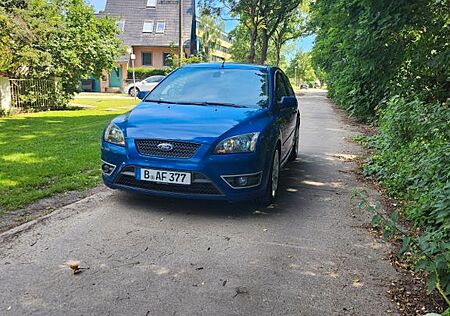 Ford Focus 2,5 ST ST