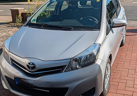 Toyota Yaris 1,33-l-Dual-VVT-i Life Life
