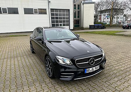 Mercedes-Benz E 53 AMG Mercedes-AMG E 53 4MATIC+ T Autom. ...