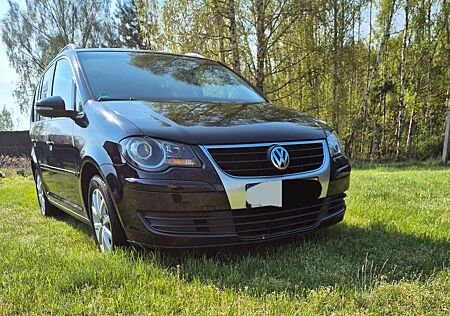 VW Touran Volkswagen 1.4 TSI 103kW -