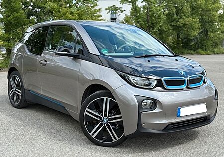 BMW i3 (60 Ah) -Praktisch, Klein , Schnell