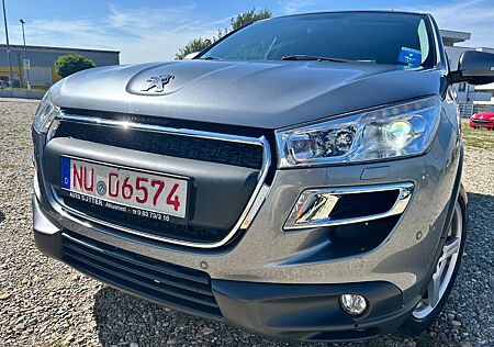 Peugeot 4008 1.8 HDi150 Allure Xenon,Allrad,Navi,Leder.