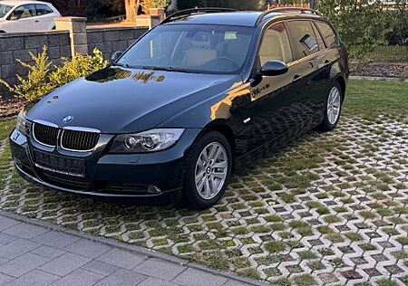 BMW 320i E91 Touring - Klima/PDC/scheckheftgepflegt