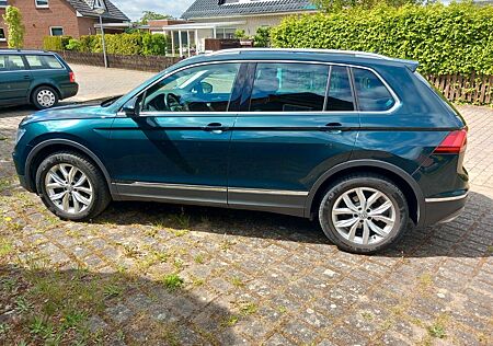 VW Tiguan Volkswagen 2.0 TSI 162kW DSG BMT 4MOTION Highlin...