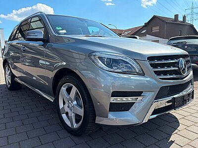Mercedes-Benz ML 350CDI AMG Leder Panorama StdHzung H/K Memory