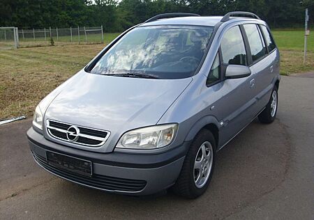 Opel Zafira 1.6 Njoy Njoy