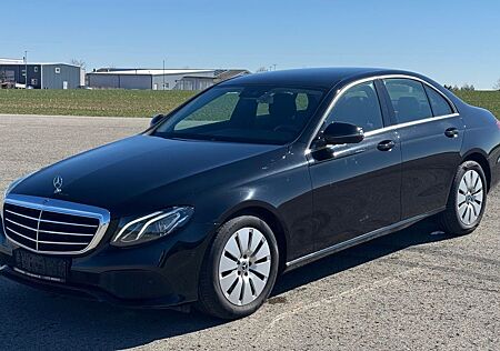 Mercedes-Benz E 220 E 220d Lim. *4-Matic,AHK,9-G Autom.,Kamera*