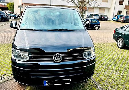 VW T5 Caravelle Volkswagen LR