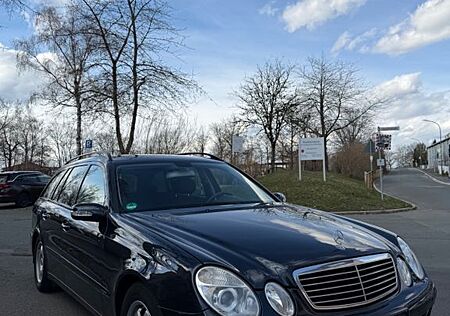 Mercedes-Benz E 280 CDI T-Modell / TÜV NEU